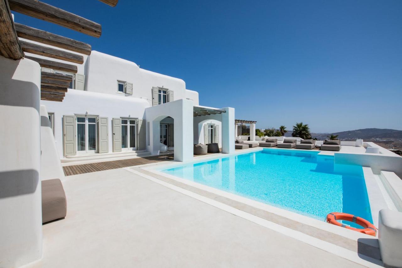 Diles Villas & Suites Mykonos Tourlos Exterior photo