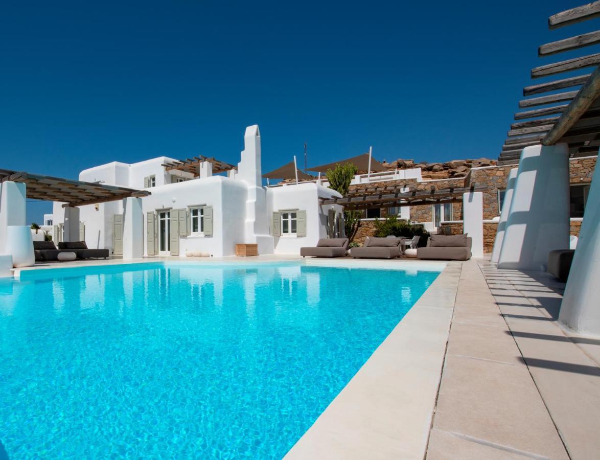 Diles Villas & Suites Mykonos Tourlos Exterior photo