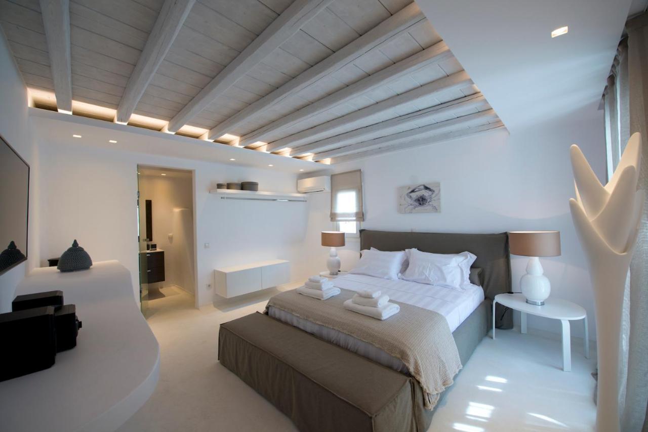 Diles Villas & Suites Mykonos Tourlos Exterior photo