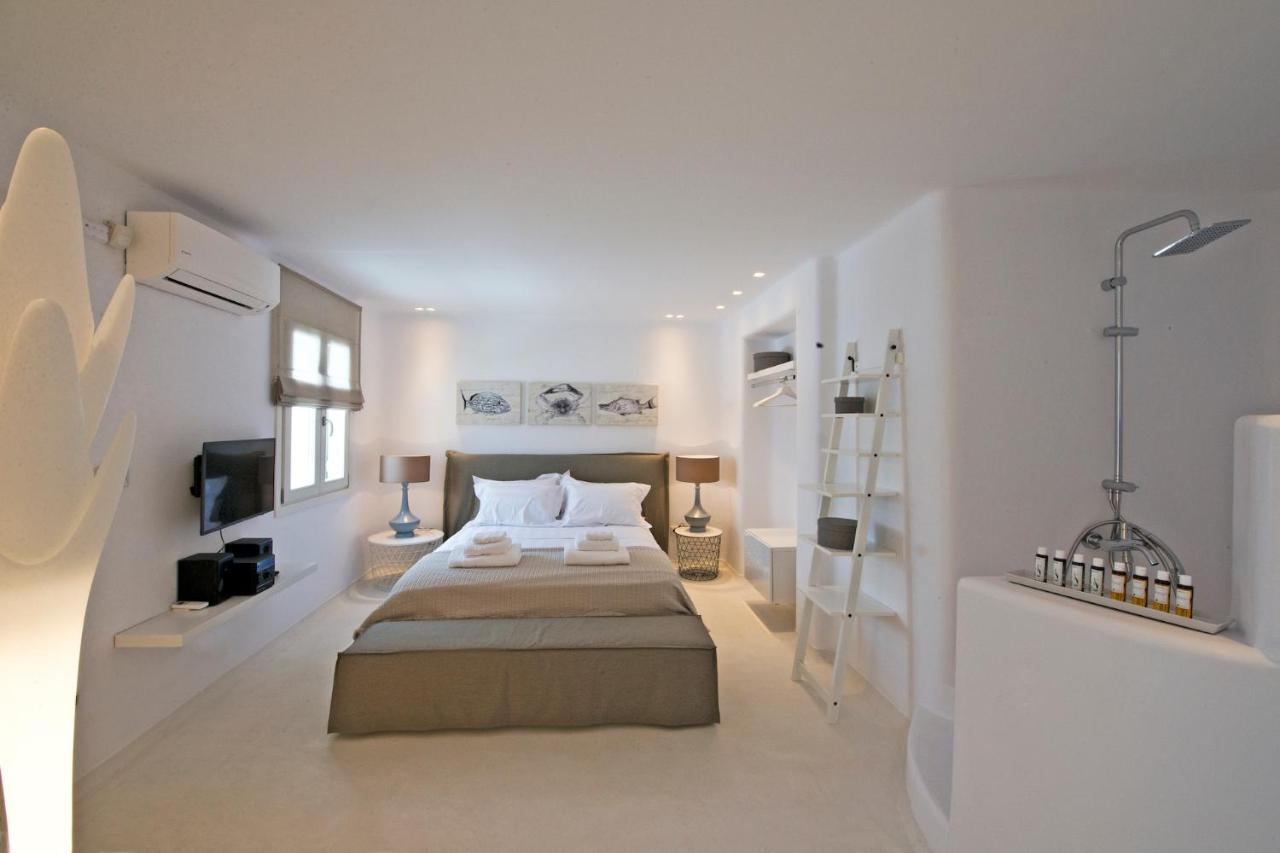 Diles Villas & Suites Mykonos Tourlos Exterior photo
