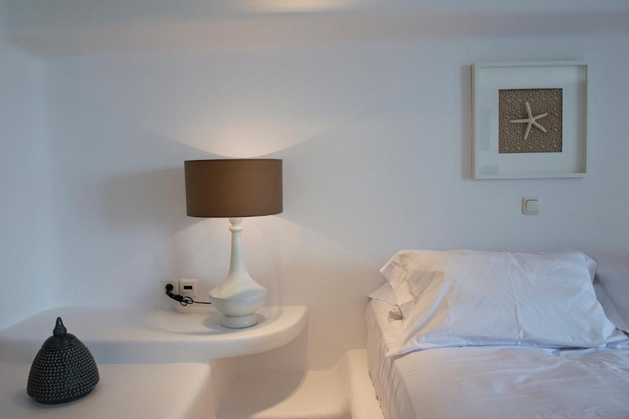 Diles Villas & Suites Mykonos Tourlos Exterior photo