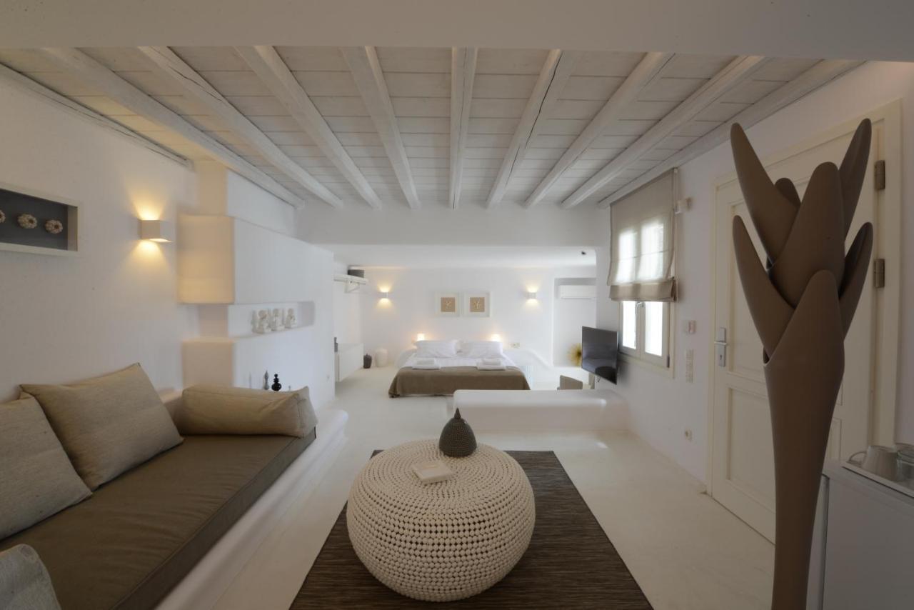 Diles Villas & Suites Mykonos Tourlos Exterior photo